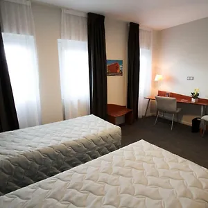 Otel Centre Jean Bosco, Lyon